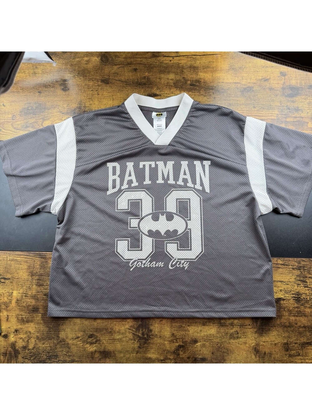 Batman Gotham City 29 Jersey Women’s Medium Gray White Mesh DC Comics New W/OTag